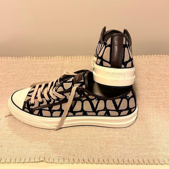 Valentino Toile Canvas - Picture 1 of 4